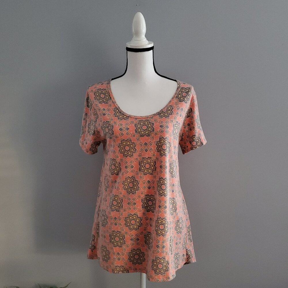 LulaRoe Short Sleeve Scoop Neck Tee Size M NWT